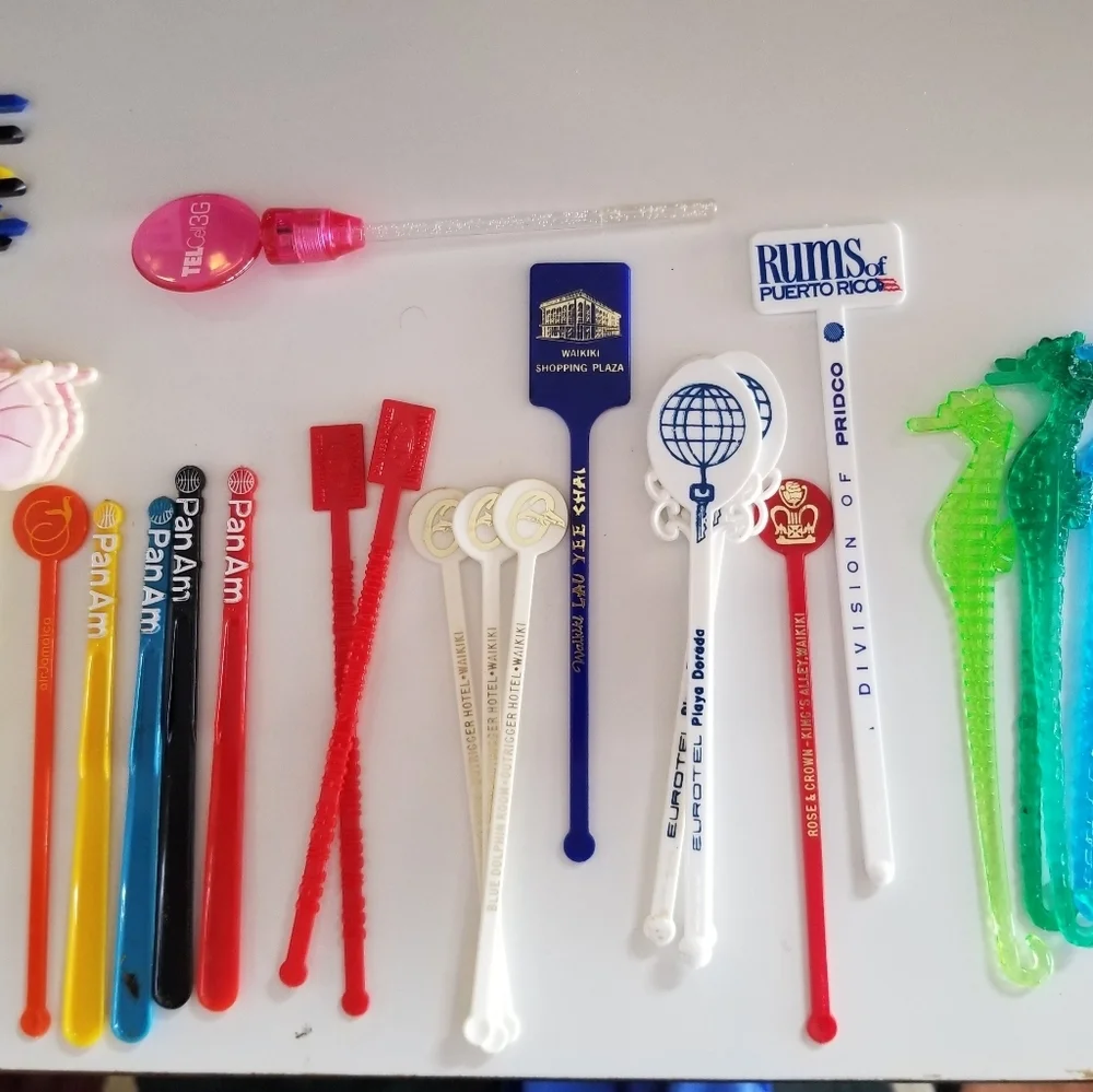 VTG Thistle Stick Collection Hawaiian Mexico NY .